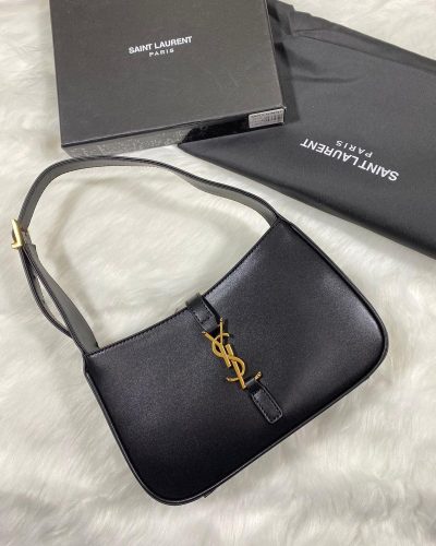 YSL Le 5 À 7 Smooth Leather Shoulder Hobo